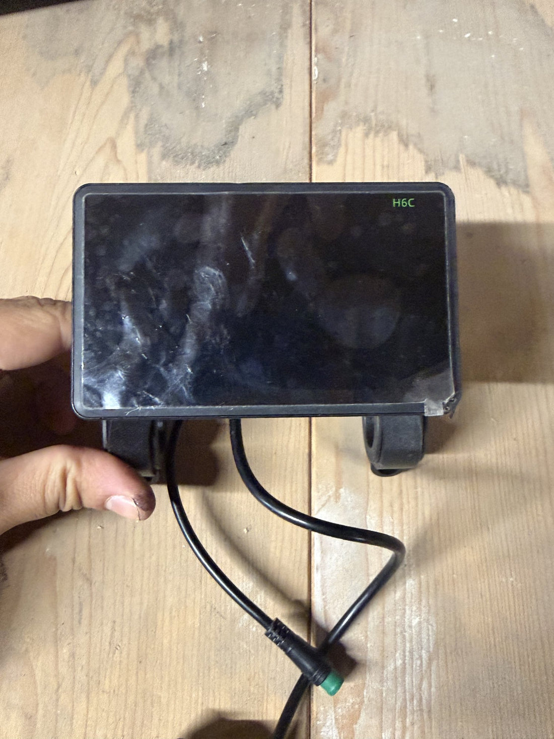 Gebruikt H6C display – exemplaar C, hoekje rechtsonder beschadigd